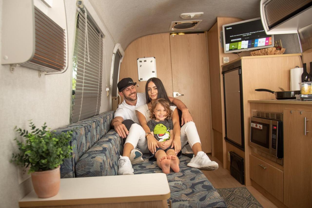 Airstream In The Center Of It All Miami Ngoại thất bức ảnh